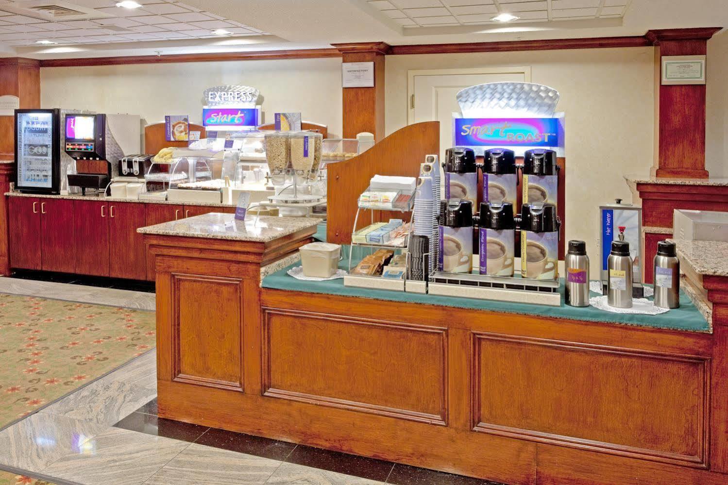 Holiday Inn Express Mount Arlington By Ihg Restaurante foto